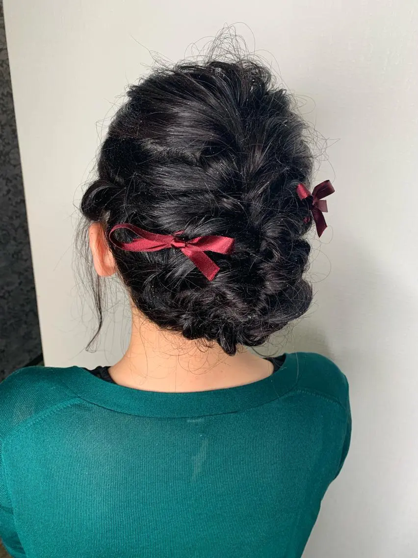 ミディアム ヘアセット 袴田 伊代のヘアスタイル