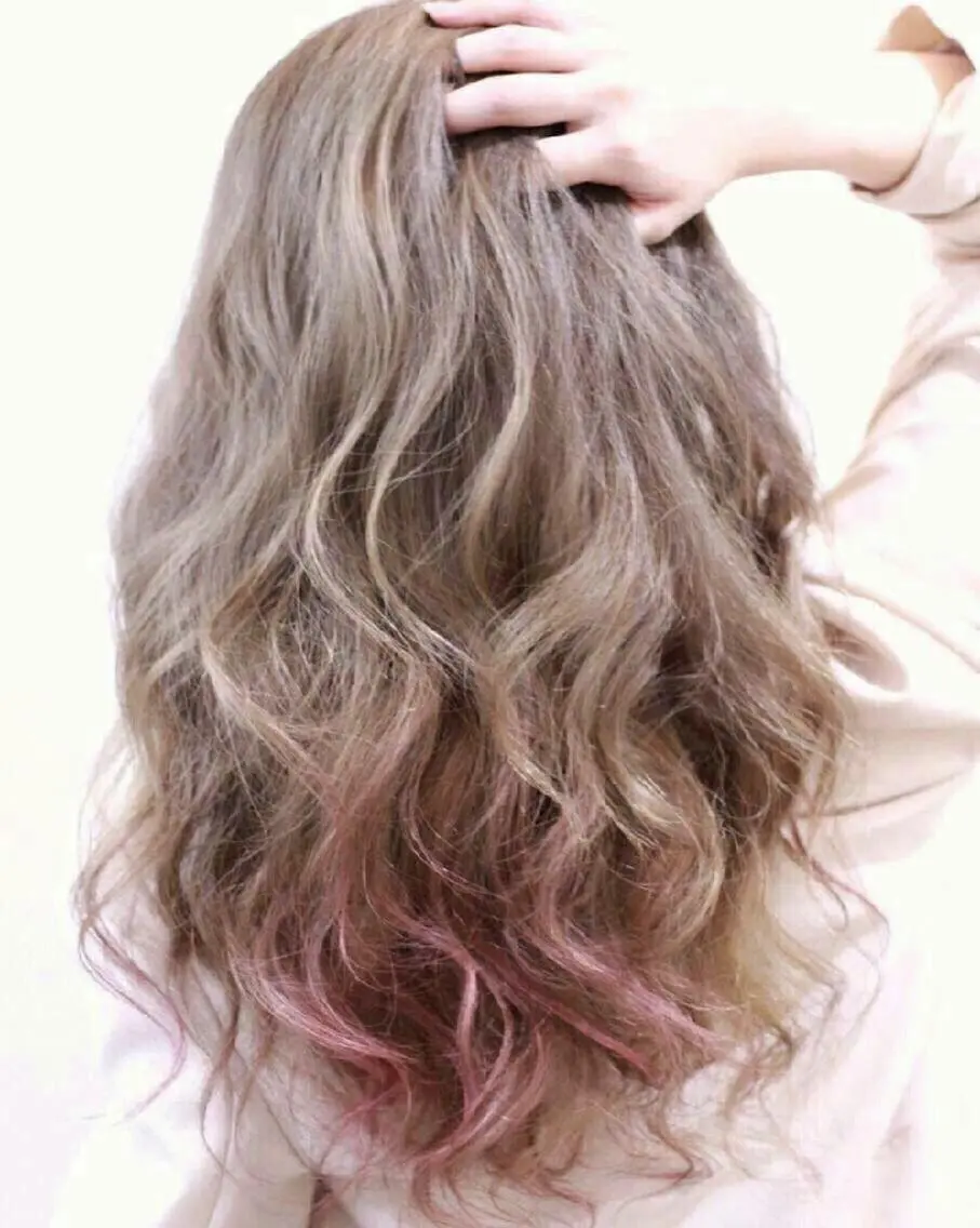 ロング カラー パーマ 大阪レミーエクステ チビ編み込みのヘアスタイル