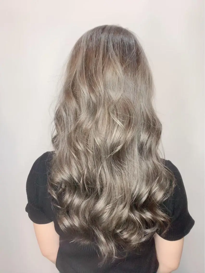 ロング カラー ヘアカラー トリートメント Zina天王寺 CHIAKIのヘアスタイル