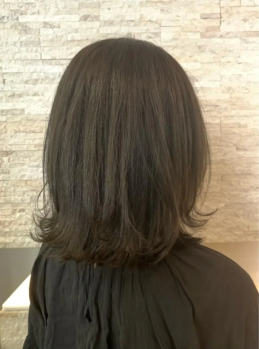 ミディアム カラー ブリーチ 透明感カラー ブリーチなしカラー ✄折橋 彩花🐶🍑のヘアスタイル