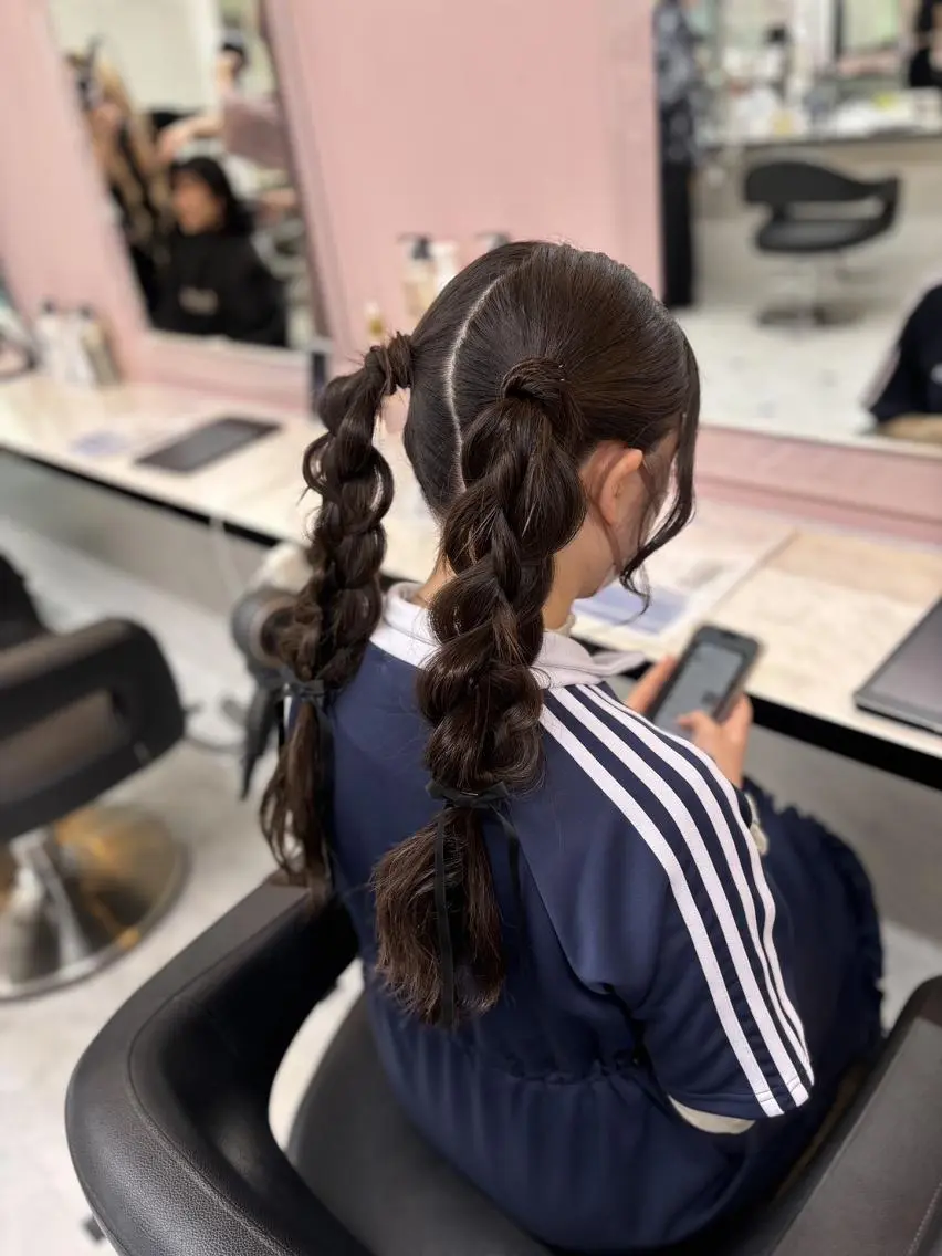 カラー ロング 💙ハイトーン韓国風 色白ヘア💙manaのヘアスタイル