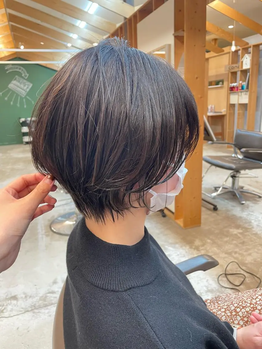 ショート カラー くびれヘア ショートヘア カット ヘアカラー ラーム 乃木店のヘアスタイル