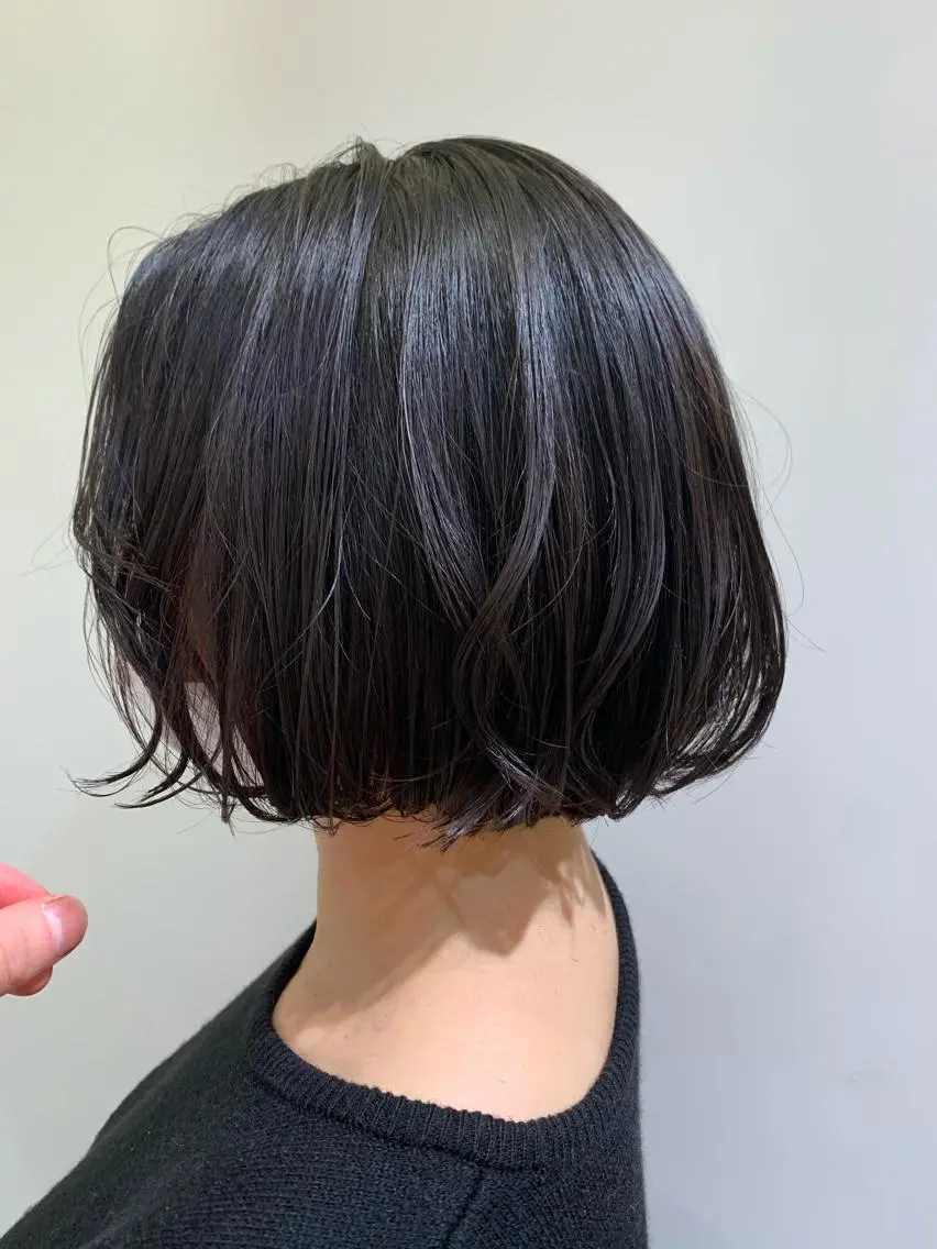ショート ボブ トリートメント ARMONY秋山輝也 コテ巻き風パーマ特化のヘアスタイル