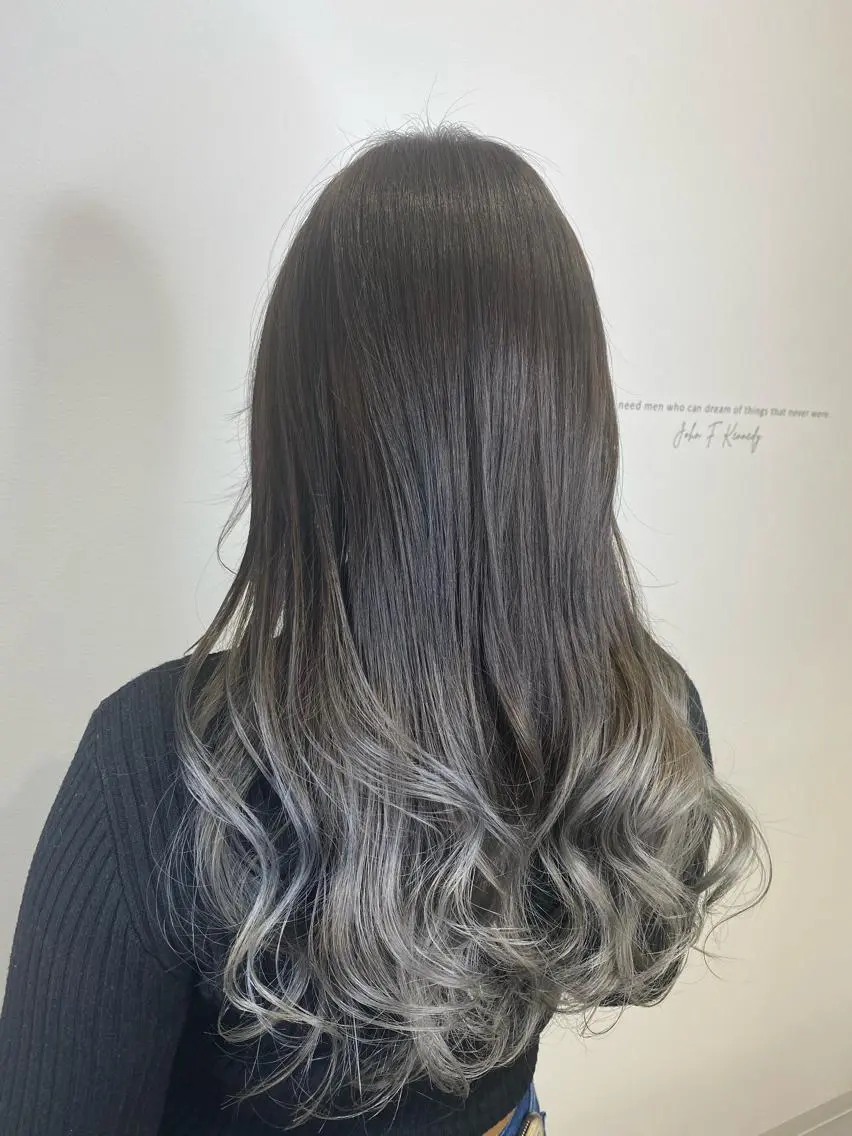 セミロング カラー カット ヘアカラー トリートメント 大橋 輝久のヘアスタイル