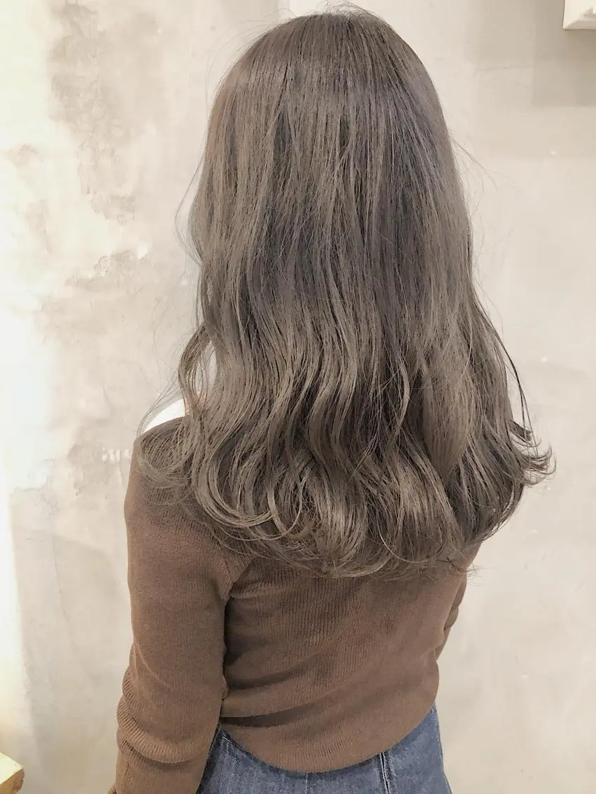 セミロング カラー パーマ ヘアアレンジ ベージュカラー ブリーチ ハイトーンカラー ミルクティーベージュ カット ヘアカラー トリートメント ブリーチカラー🔥 パーマ【佐々木凌平】のヘアスタイル