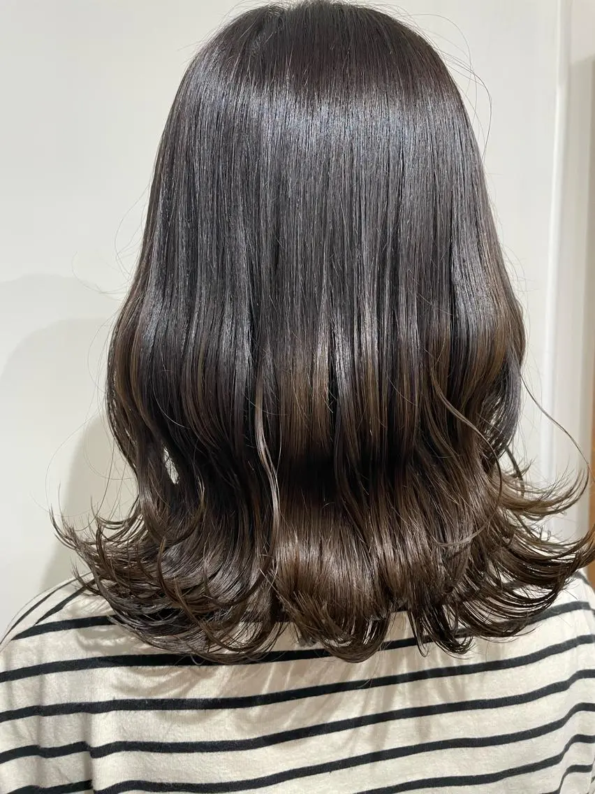 ミディアム 🐬脱白髪染めカラー 清水大世🐬のヘアスタイル