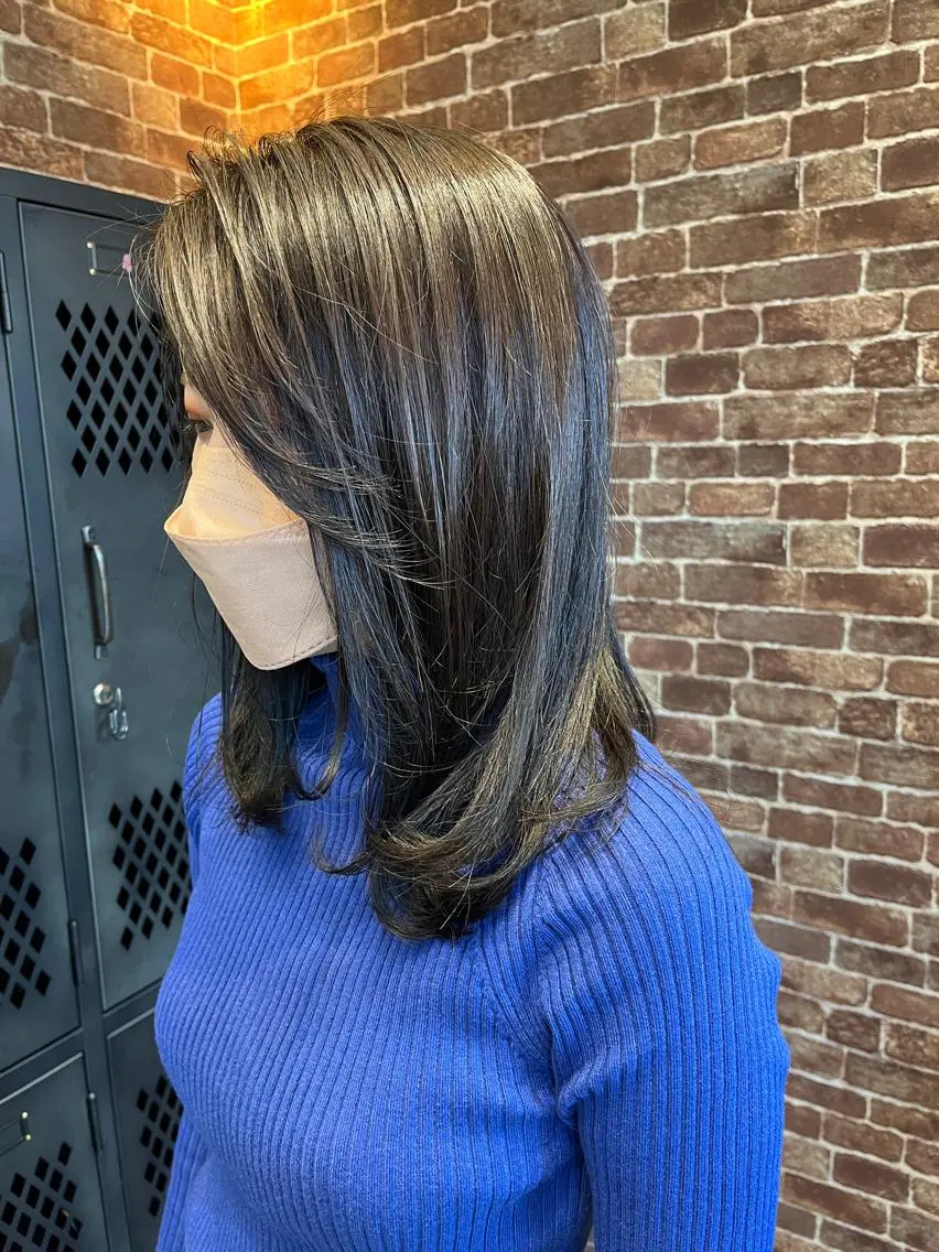 ロング カラー パーマ ヘアアレンジ メンズ キッズ ネイル マツエク・マツパ アイブロウ メンズハイライト メンズパーマ ブラウンカラー ケアカラー 透明感カラー 久木原 ゆりのヘアスタイル