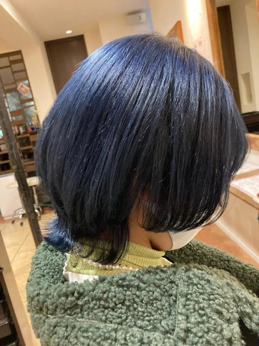 ミディアム ウルフカット 疋田(ひきた)真由 🐶東京/都立大学のヘアスタイル