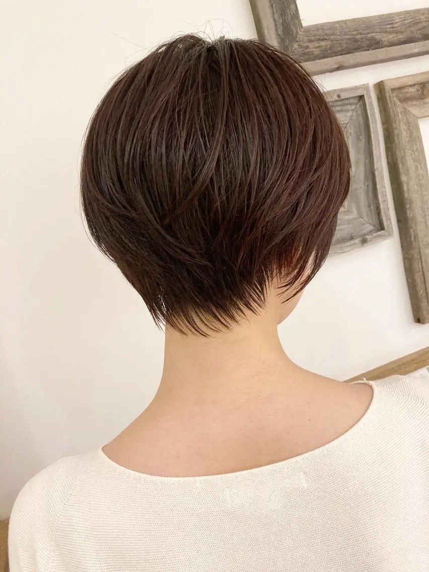ショート あやかショート 白髪ぼかしのヘアスタイル