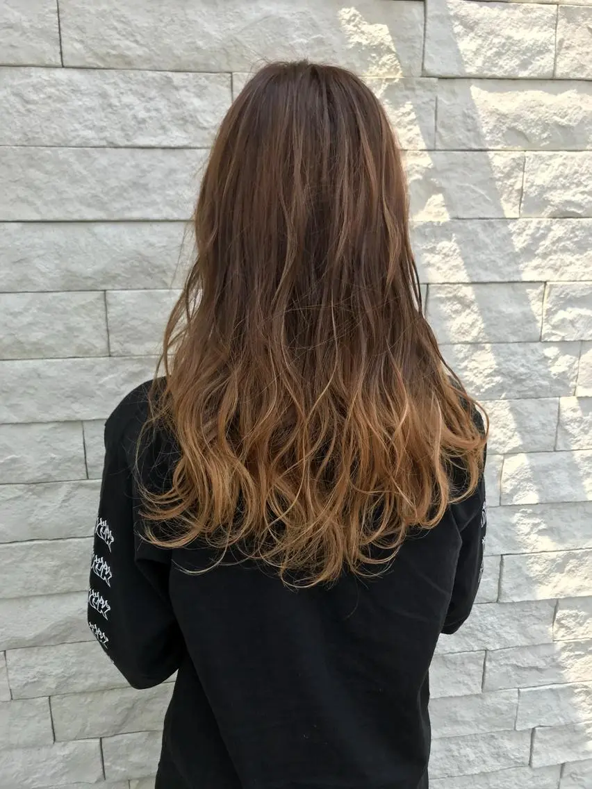 ロング カラー EARTH石巻店 尾形 裕のヘアスタイル