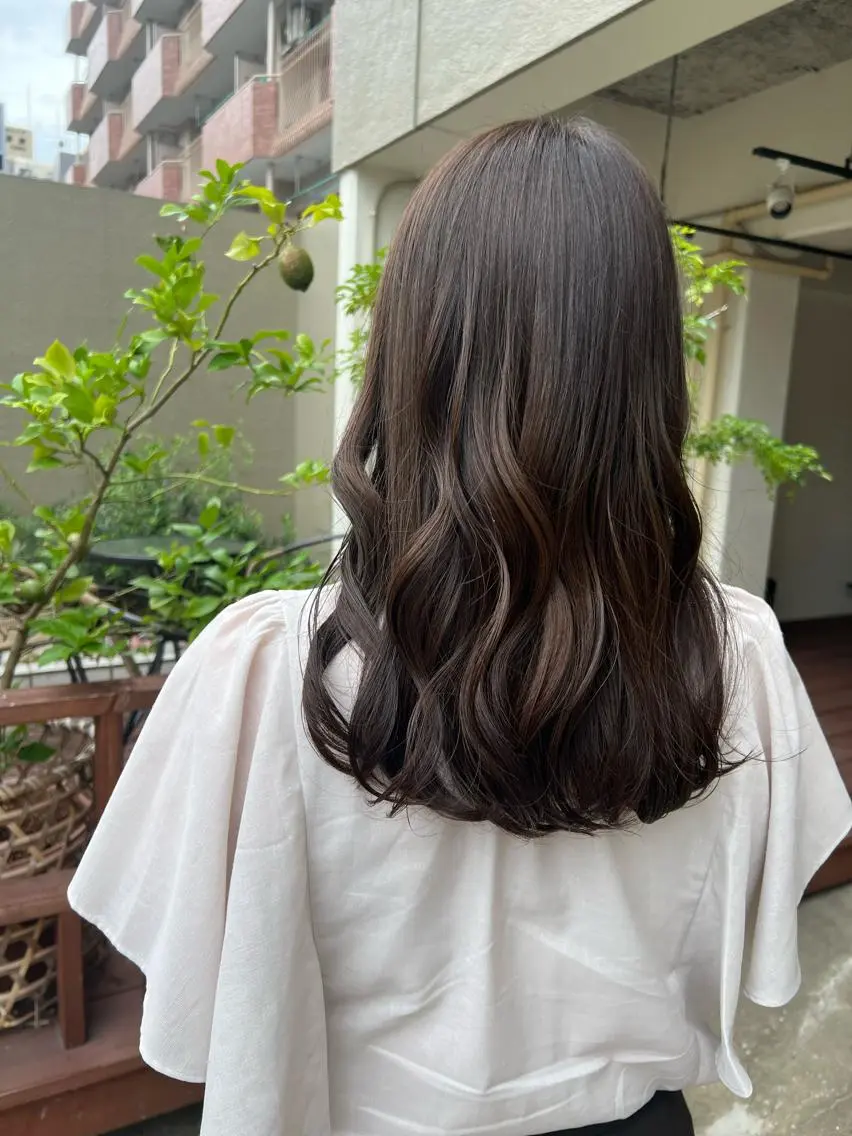 セミロング カラー コバヤシ タイジュのヘアスタイル