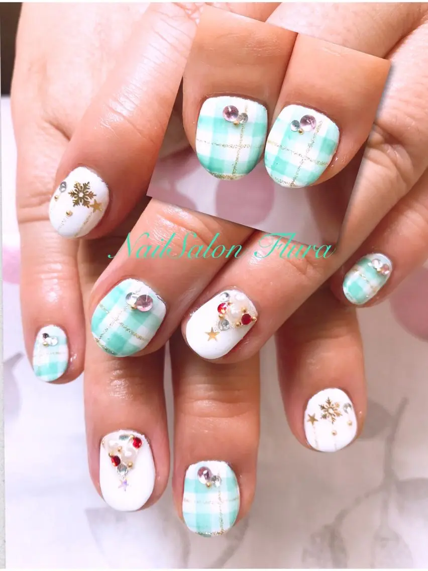 ネイル NailSalon Fluraのネイルデザイン