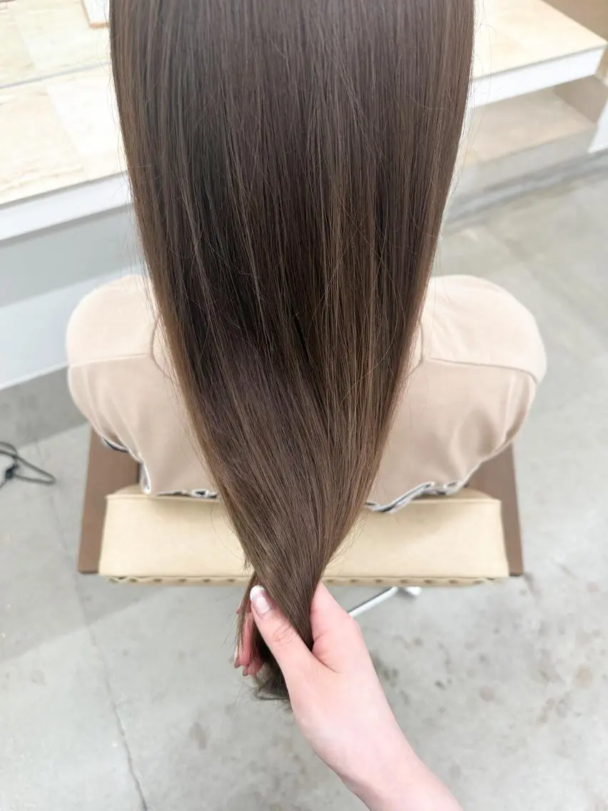 ロング カラー 🌼透明感艶カラー オリーブ🌼河村咲のヘアスタイル