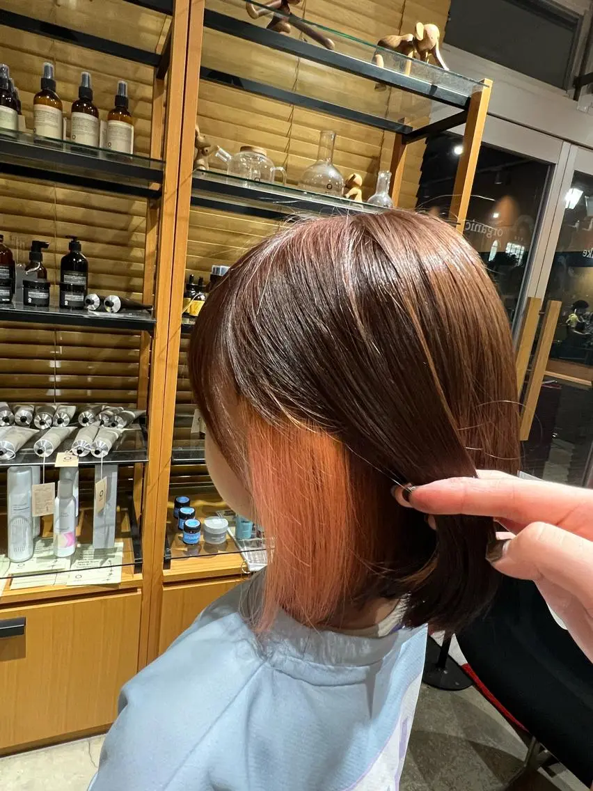 ショート カラー ヘアアレンジ ブラウンカラー ピンクカラー ピンクブラウン 渡部 彩花のヘアスタイル