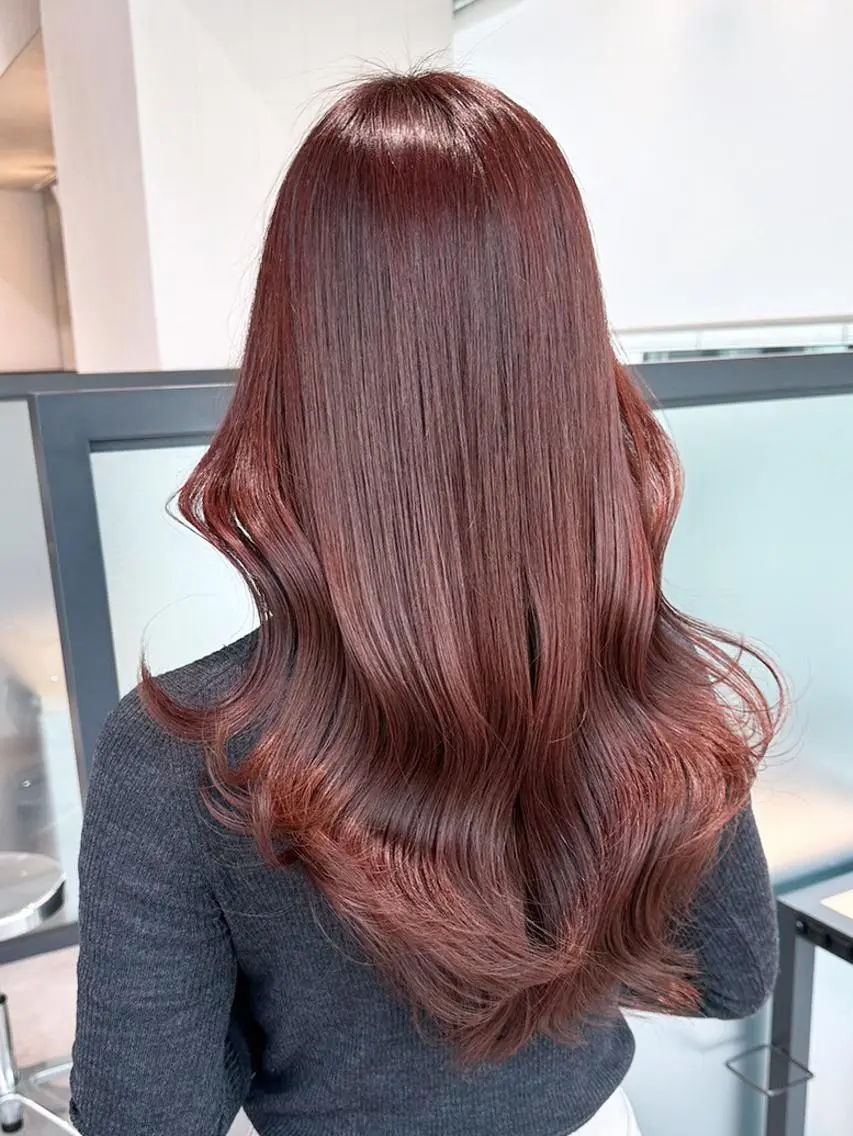 カラー セミロング ピンクカラー レイヤーカット カット ヘアカラー トリートメント ITbyALBUM 八王子店のヘアスタイル