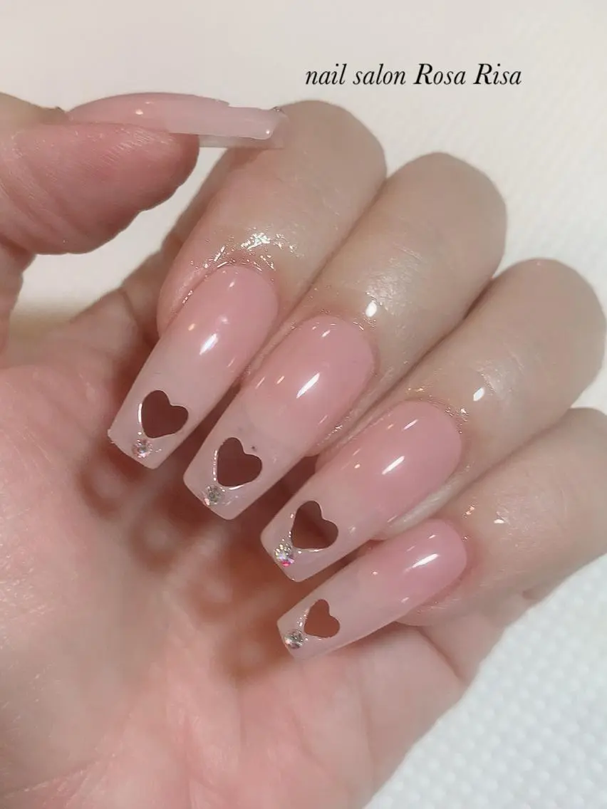 ロング ネイル ハート ハンドネイル ネイルスタジオ シェイクユアハンズのネイルデザイン