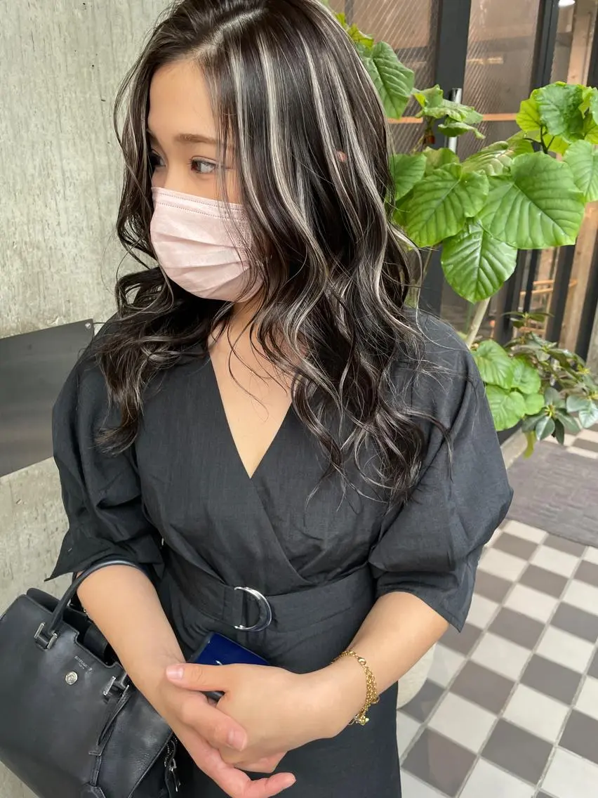 セミロング カラー ブリーチ ケアブリーチ ヘアカラー タナカ タクヤのヘアスタイル