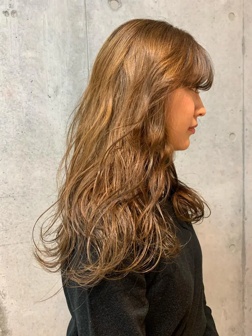 ロング パーマ Yuki☺︎パーマ レイヤーカットのヘアスタイル