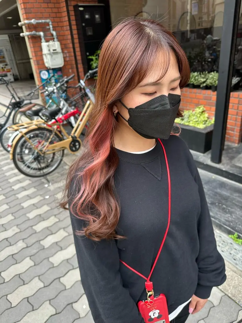 ロング カラー レッドカラー 艶髪レイヤー上田 紗也🇰🇷💗のヘアスタイル