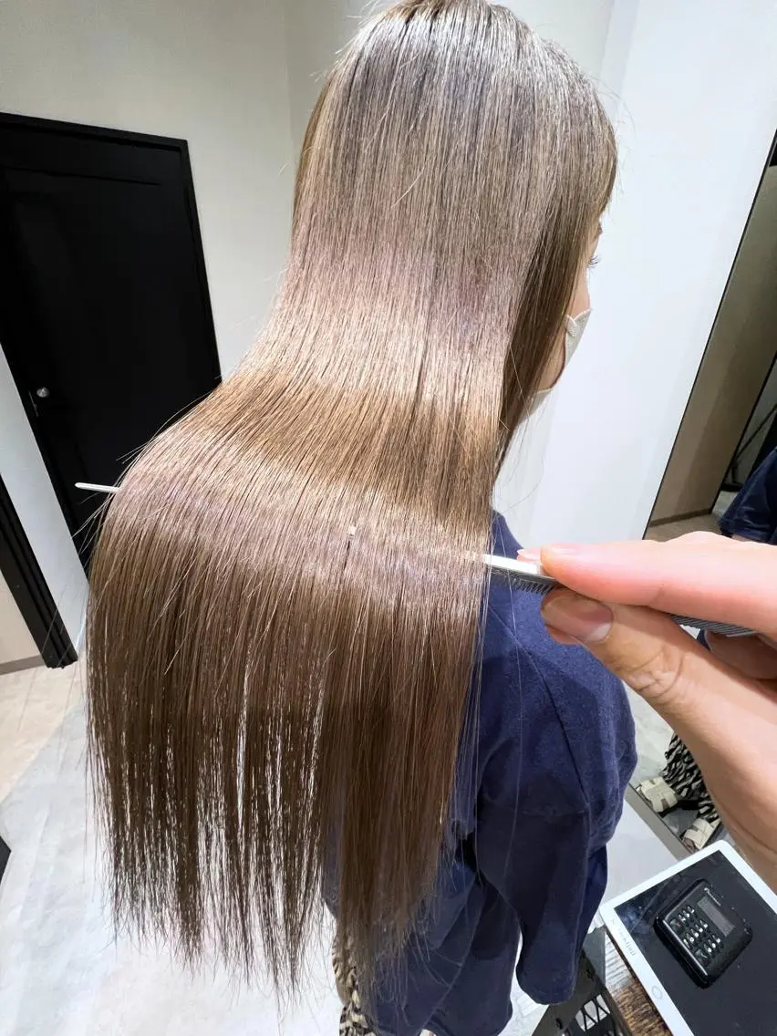 セミロング カラー 髪質改善 カット ヘアカラー 縮毛矯正×髪質改善 店長　DAITOのヘアスタイル
