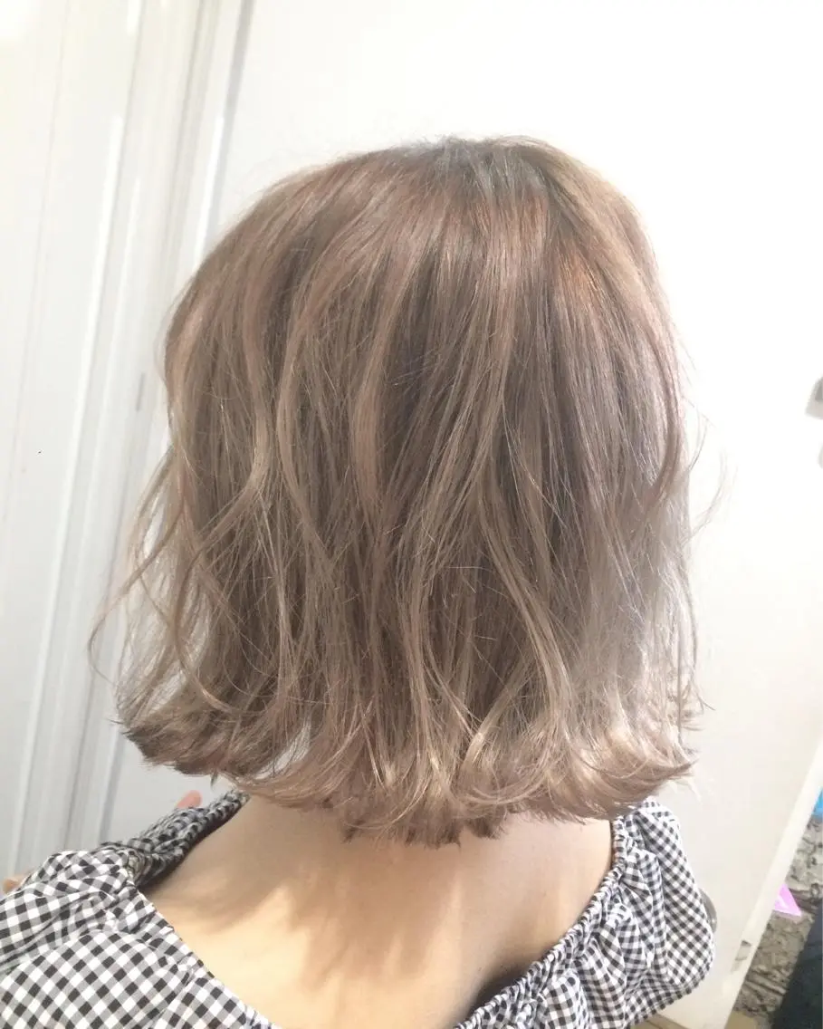ショート カラー パーマ ヘアアレンジ ベージュカラー イルミナカラー 新宿No.1美髪師 taka髪質改善のヘアスタイル
