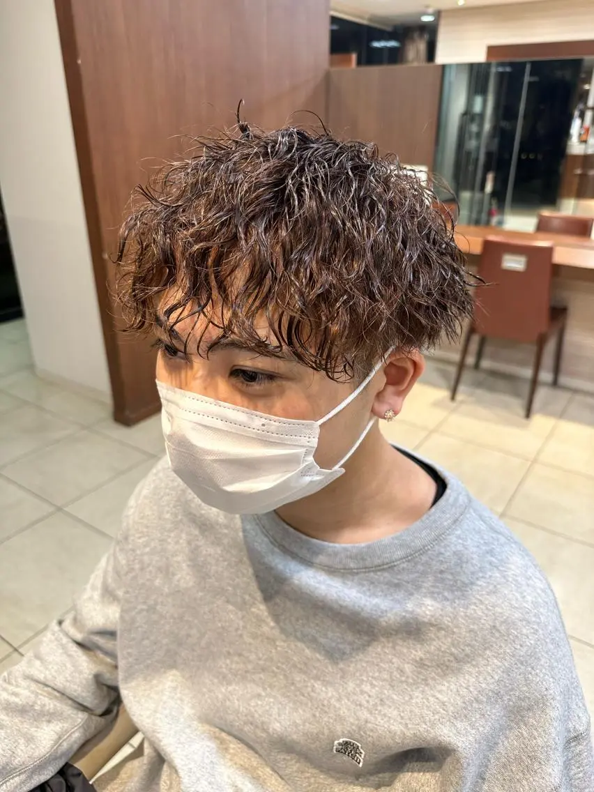 ショート パーマ ツイストスパイラルパーマ スパイラルパーマ パーマ職人 渡邊 優雅のヘアスタイル