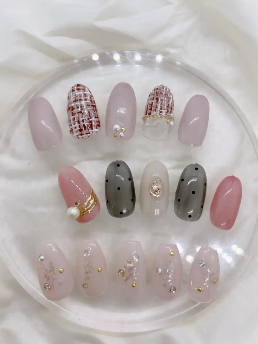 ネイル ドット キラキラネイル オフィスネイル ツイードネイル tete nailstudioのネイルデザイン