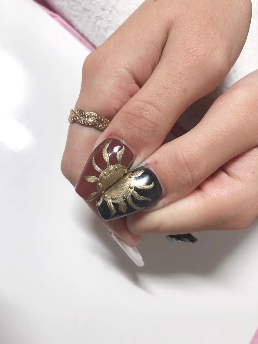ミディアム ネイル アートネイル ストーンネイル ハンドネイル 《LB》ラブリエ Nail&eyeのマツエク・マツパデザイン