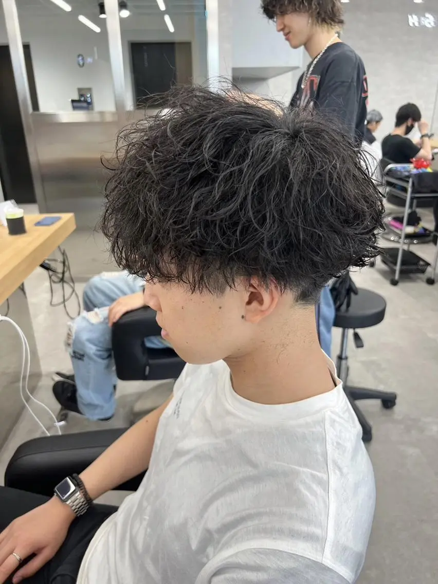 メンズ センターパート マスターかずまのヘアスタイル