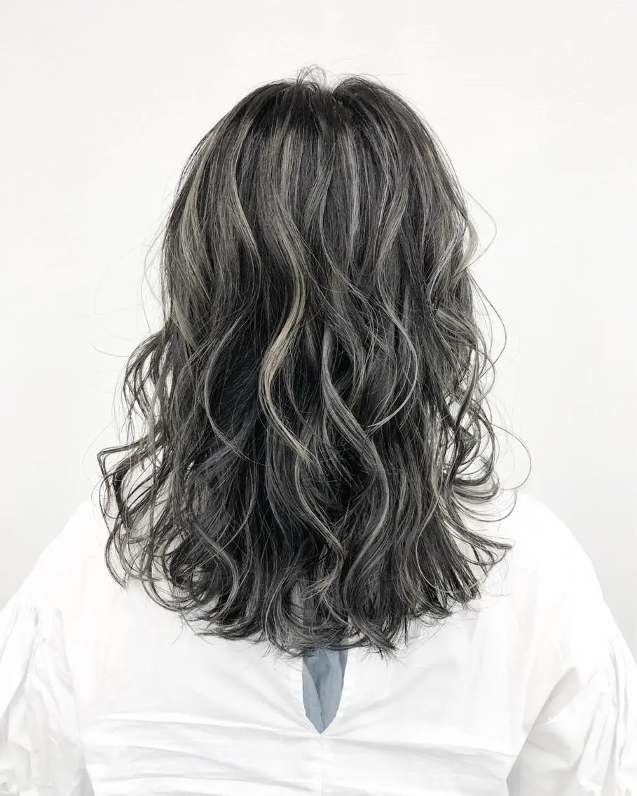 セミロング カットモデル急募🌈 技術責任者久保のヘアスタイル