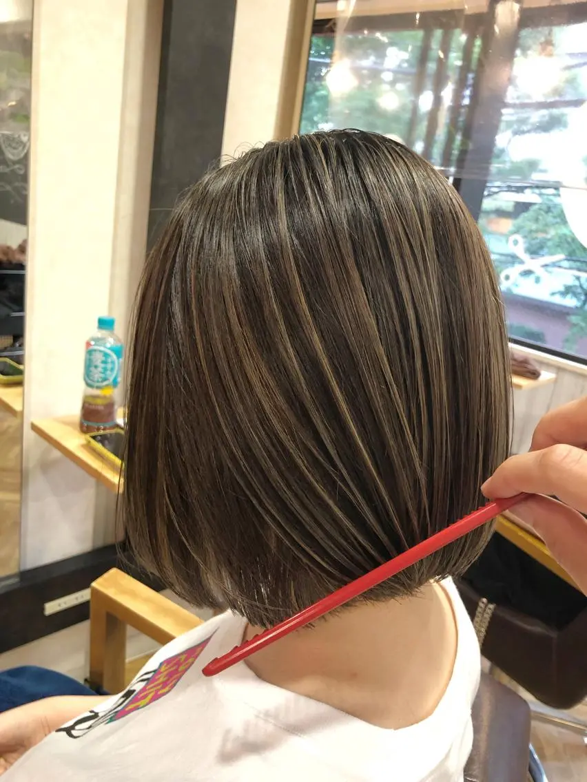ショート ハイライト 髪質改善 韓国風ヘア レイヤーカット ショートヘア ヘアカラー トリートメント BonD hairのヘアスタイル