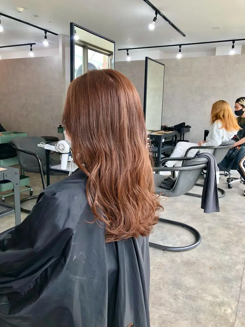 セミロング カラー パーマ ヘアアレンジ ネイル マツエク・マツパ アディクシーカラー バレイヤージュ ミストバング ベージュカラー ブリーチ エビスザキレン/メン ズ/心斎橋🌳のヘアスタイル
