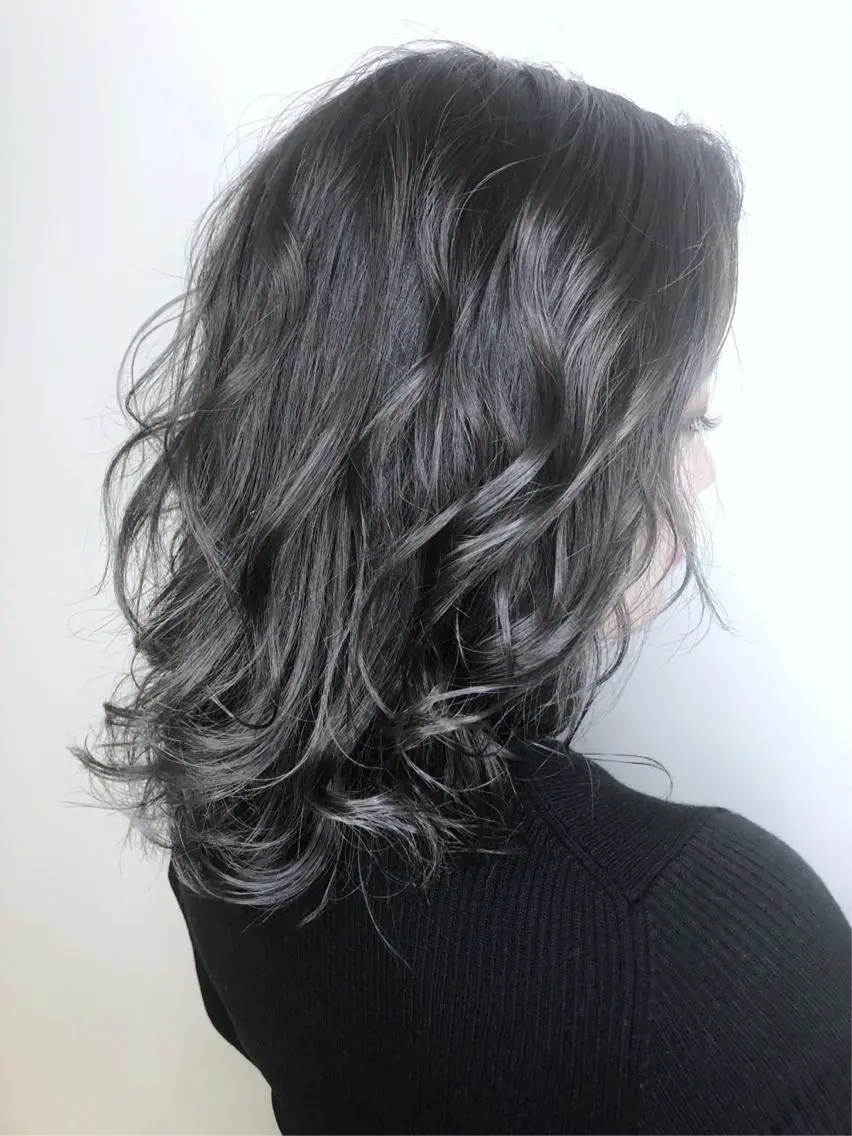 カラー ブリーチ ケアブリーチ デザインカラー ダブルカラー ハイライトカラー メンズヘア特化 崎田 成人のヘアスタイル