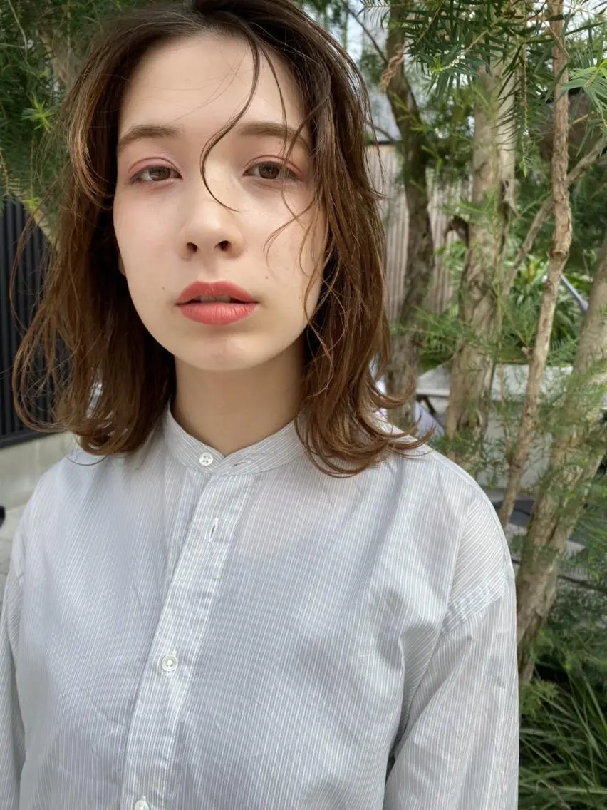 ミディアム 高松 莉璃のヘアスタイル