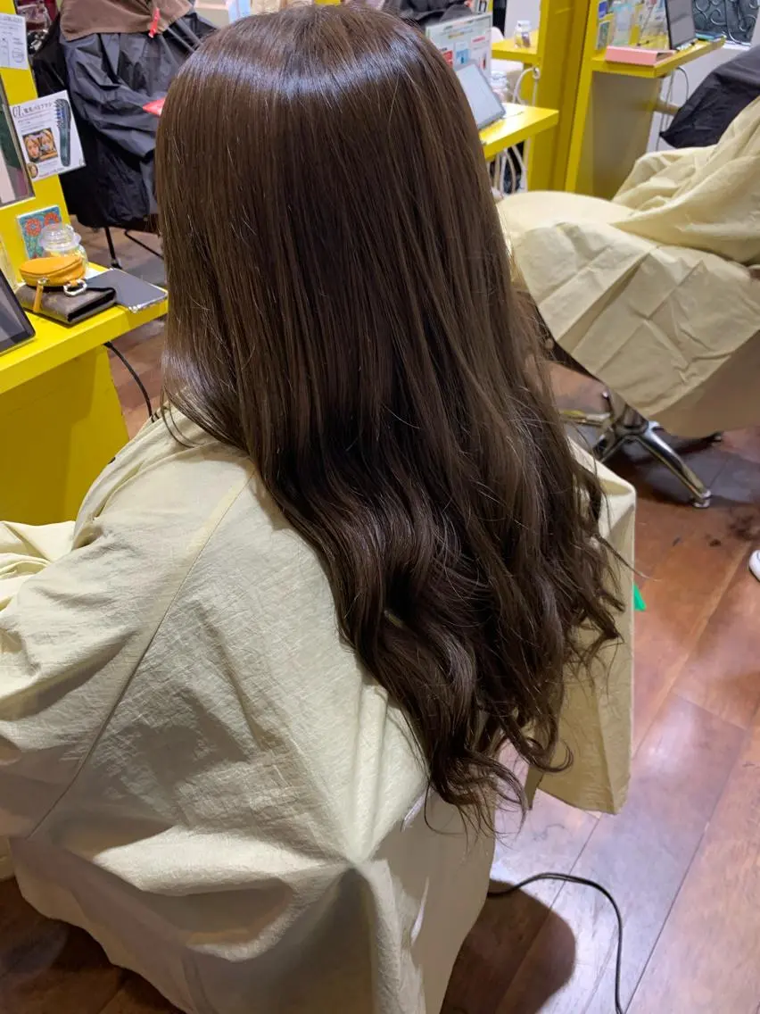 ロング カラー 工藤 彩花のヘアスタイル