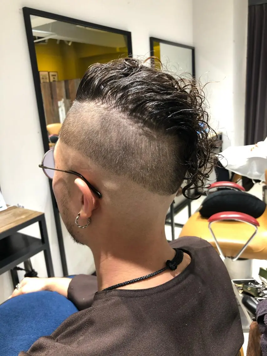 パーマ メンズ 飯塚 竜之介のヘアスタイル