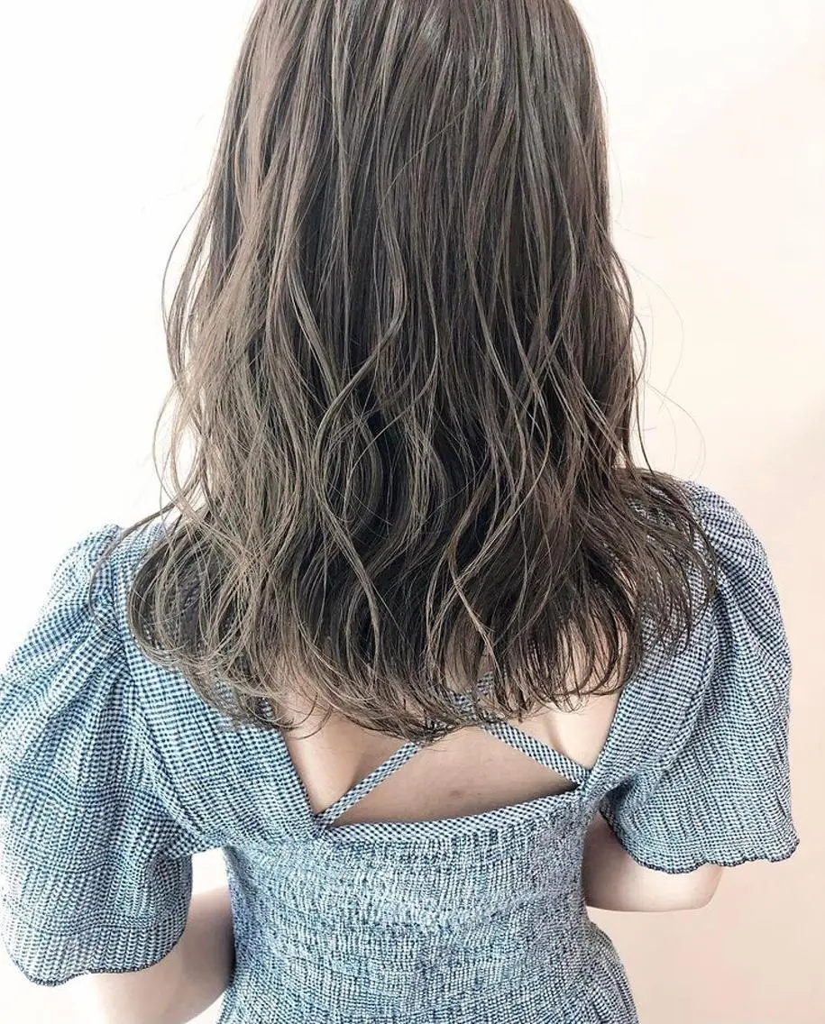 セミロング カラー カット ヘアカラー HATSUMEI ゆうまのヘアスタイル