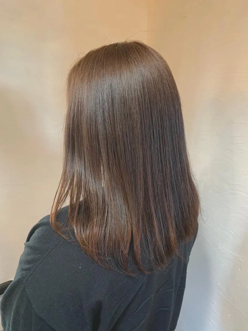 ミディアム カラー 菅野 愛のヘアスタイル