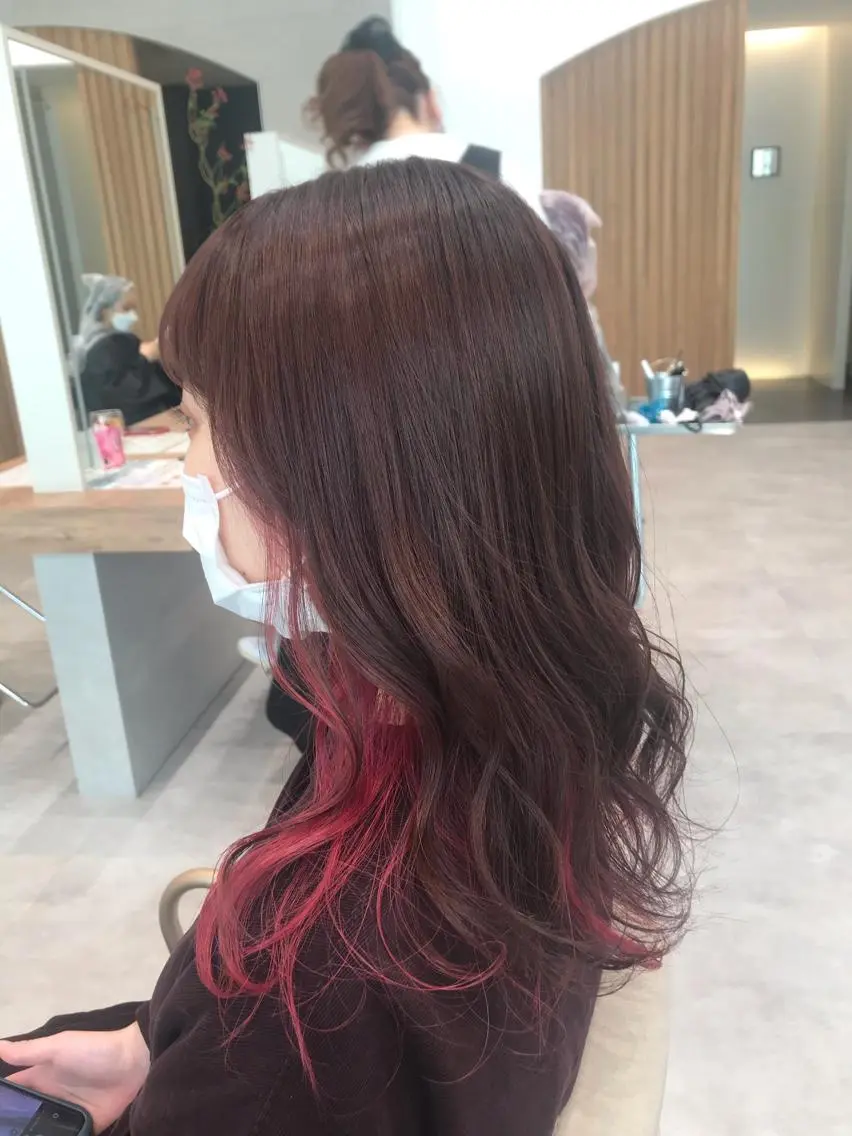 セミロング カラー インナーカラー 木野田 萌のヘアスタイル