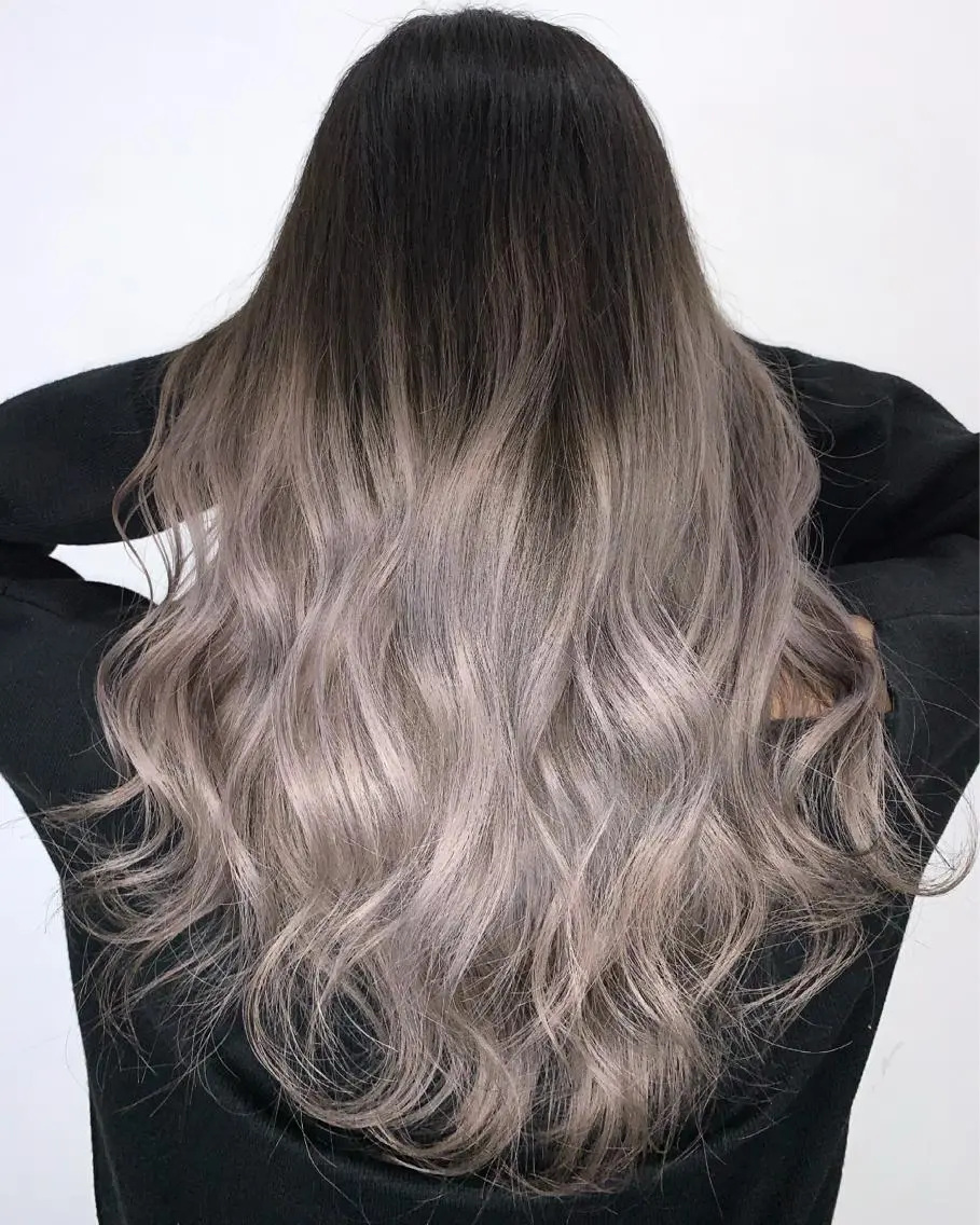 ロング カット ヘアカラー トリートメント 山田 絵里菜のヘアスタイル