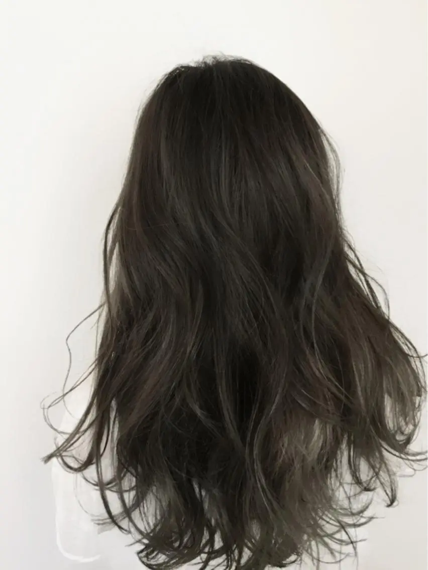 セミロング カラー パーマ ヘアアレンジ ブルーカラー ダークグレー ダークグレージュ グレージュ ハイライトカラー ✨ハイクオリティ✨ 山本香也のヘアスタイル