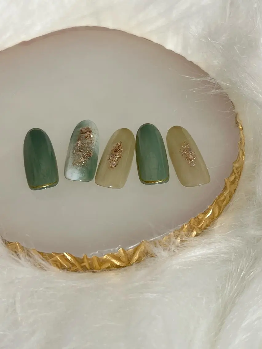 ネイル ニュアンスネイル N.plus NaiLのネイルデザイン
