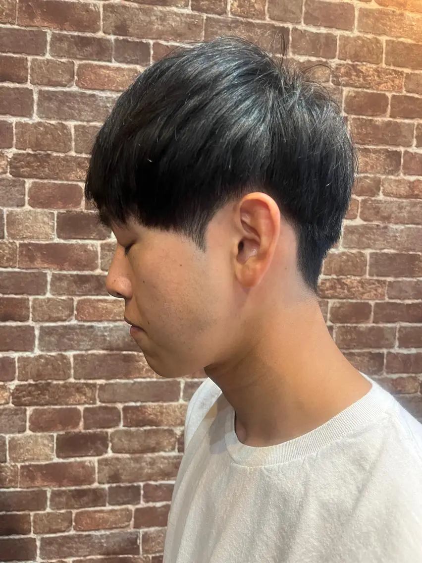 ショート カラー パーマ ヘアアレンジ メンズ キッズ ネイル マツエク・マツパ アイブロウ メンズブリーチ メンズハイライト メンズインナーカラー メンズ韓国風 ブリーチ カット ヘアカラー トリートメント ヘッドスパ 久木原 ゆりのヘアスタイル