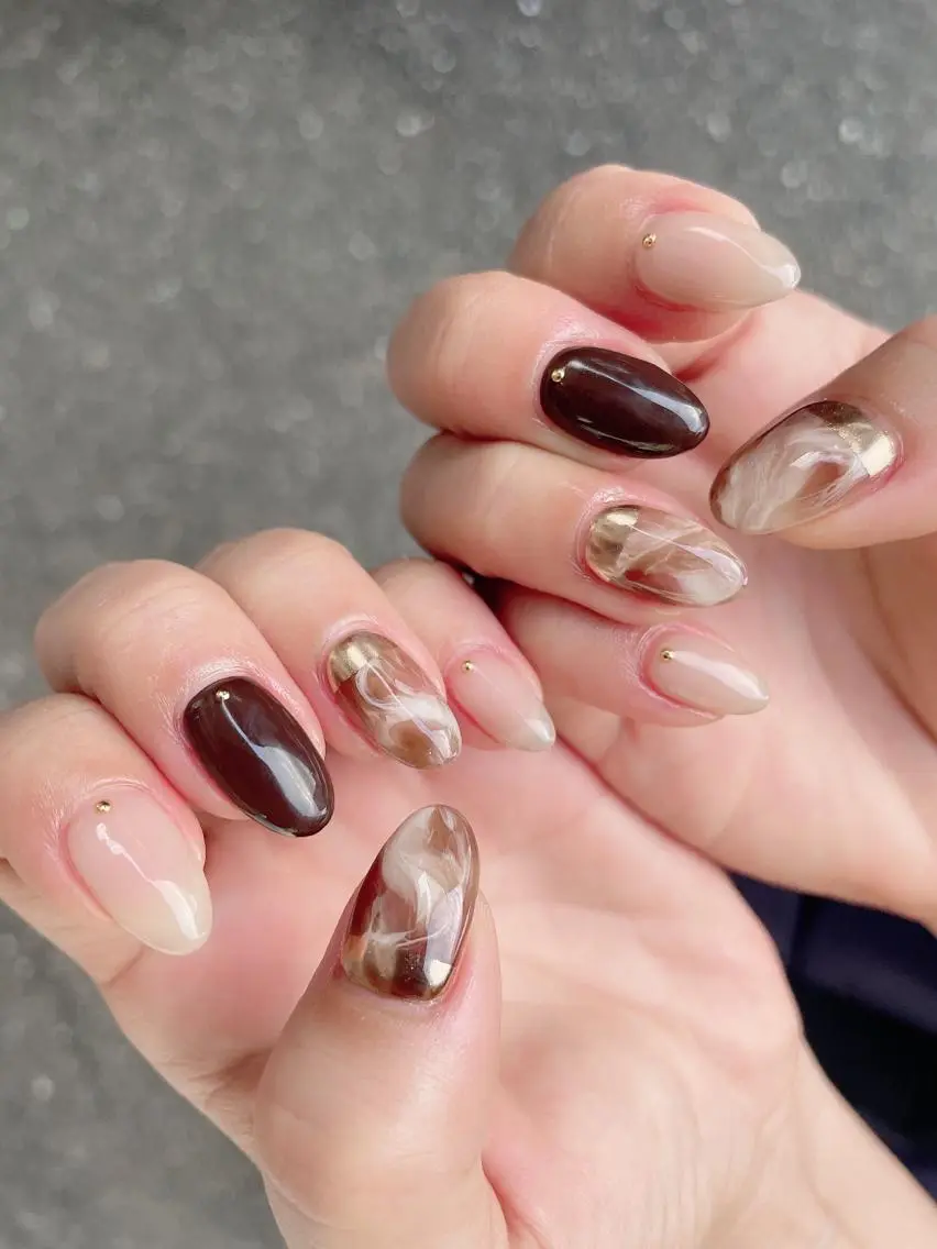 ネイル ラメ(グリッター) ニュアンスネイル Platluce. ERIのネイルデザイン