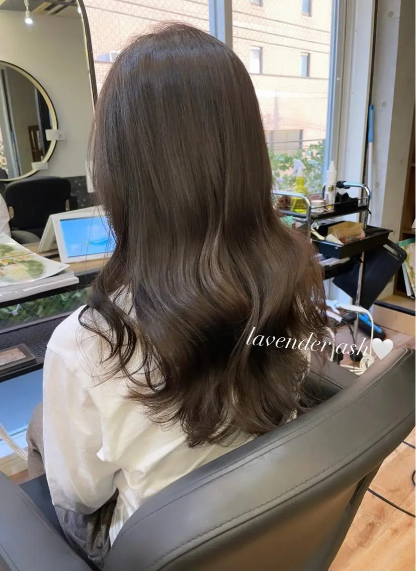 ロング レイヤーカット、 大人可愛い　中村美羅のヘアスタイル