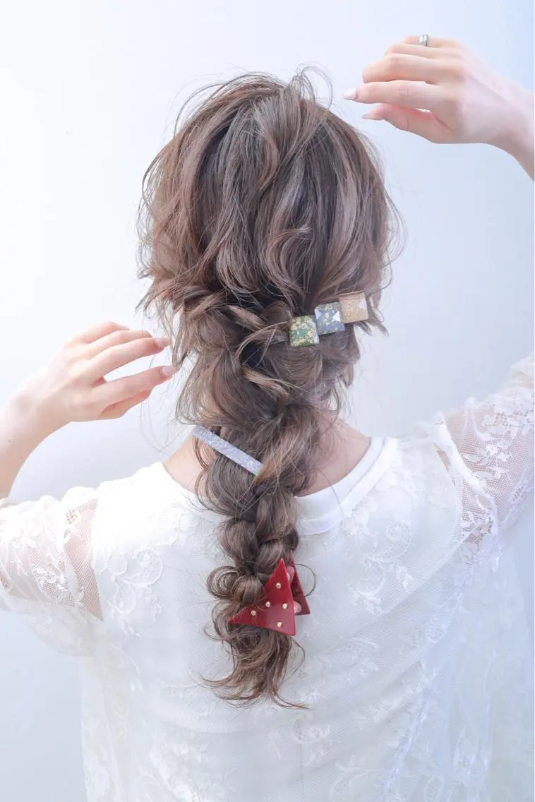 ロング カラー ヘアアレンジ ヘアセット 伊藤 裕貴のヘアスタイル