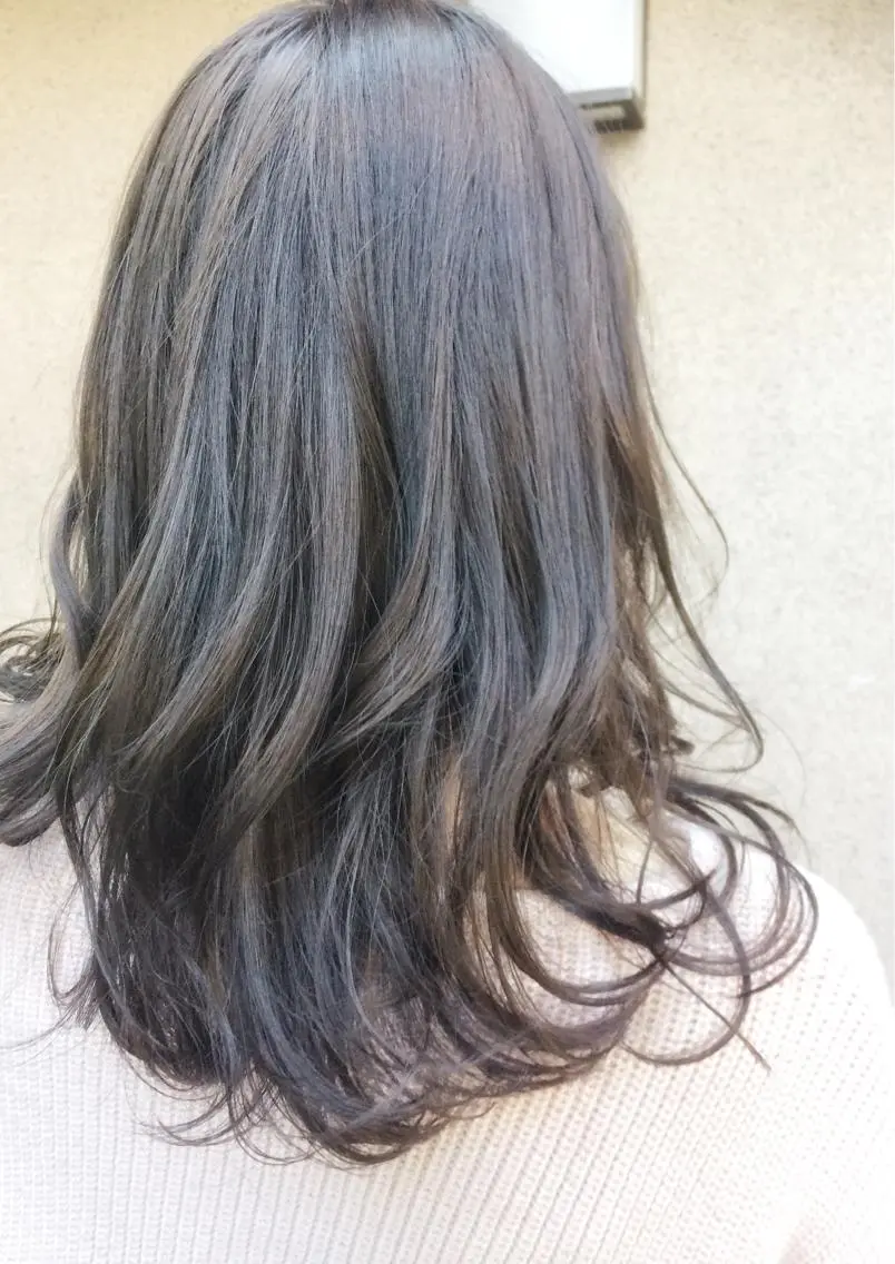 ミディアム カラー ベージュカラー イルミナカラー ヌーディベージュ vato バトのヘアスタイル