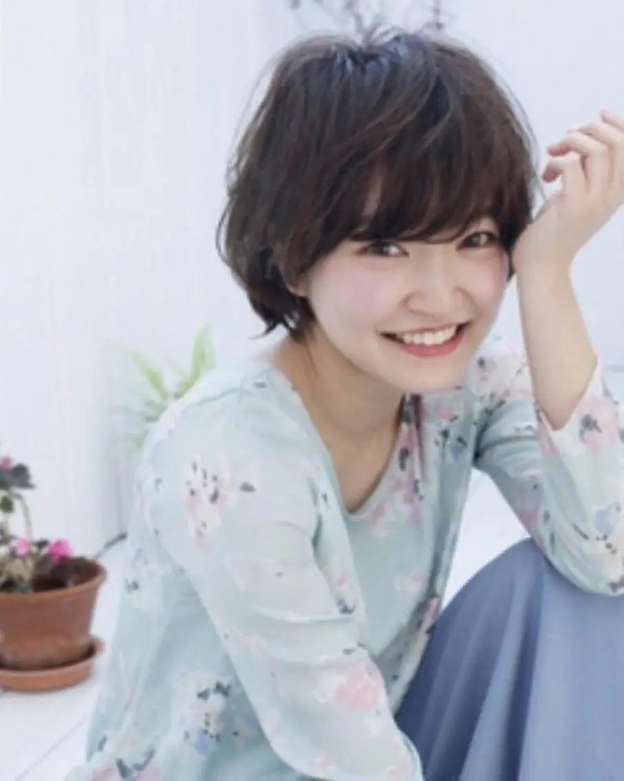 ショート 🇰🇷韓国風艶髪✨ 髪質改善 倉岡しおんのヘアスタイル