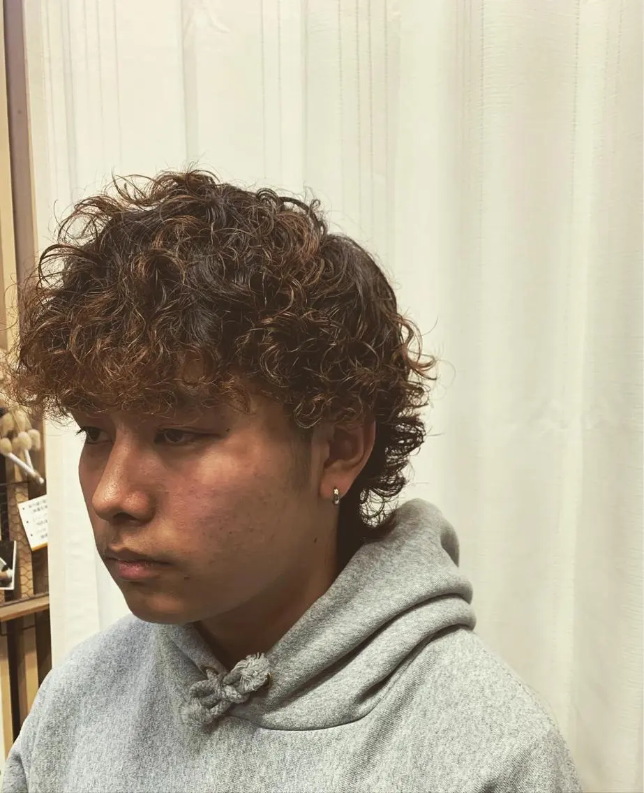 ミディアム パーマ メンズ メンズ特化西村 雄太のヘアスタイル
