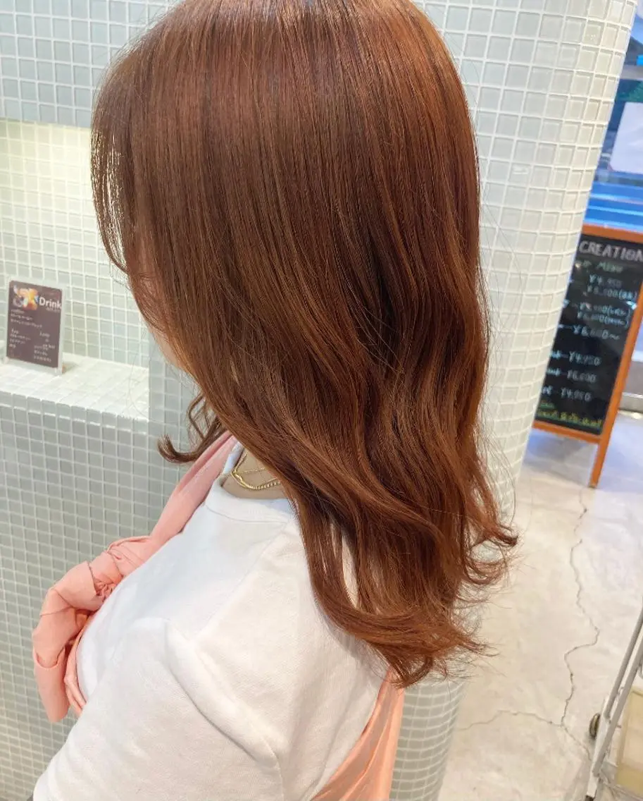 カラー ブリーチ ブリーチなしカラー 安永 里帆のヘアスタイル